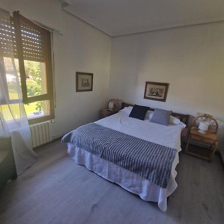 Hostal Lizuniaga Bera  Extérieur photo