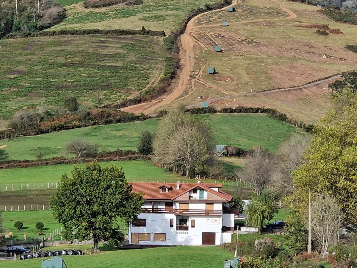 Hostal Lizuniaga Bera  Extérieur photo