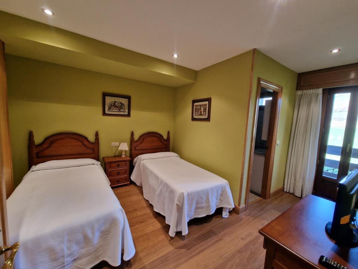 Hostal Lizuniaga Bera  Extérieur photo