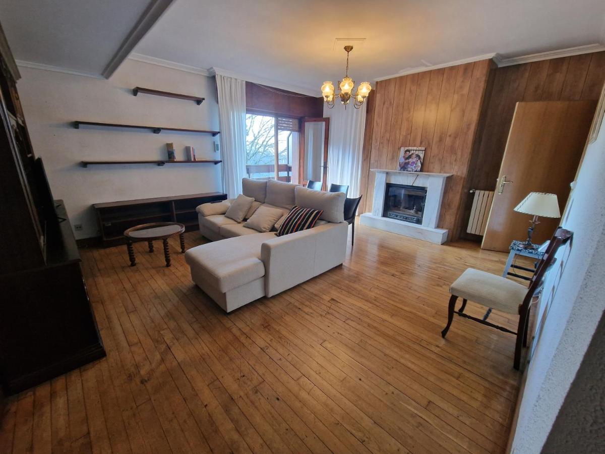 Hostal Lizuniaga Bera  Extérieur photo
