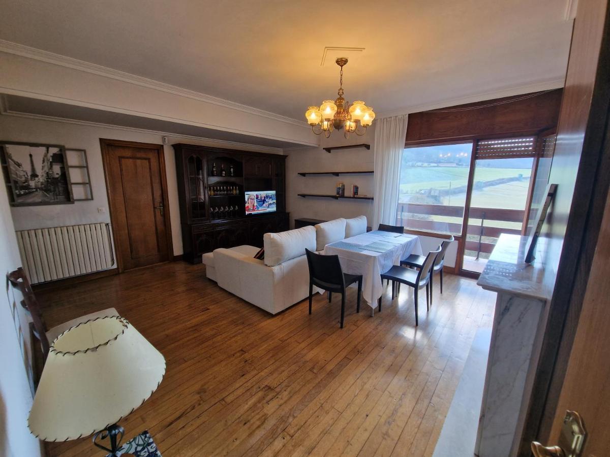 Hostal Lizuniaga Bera  Extérieur photo