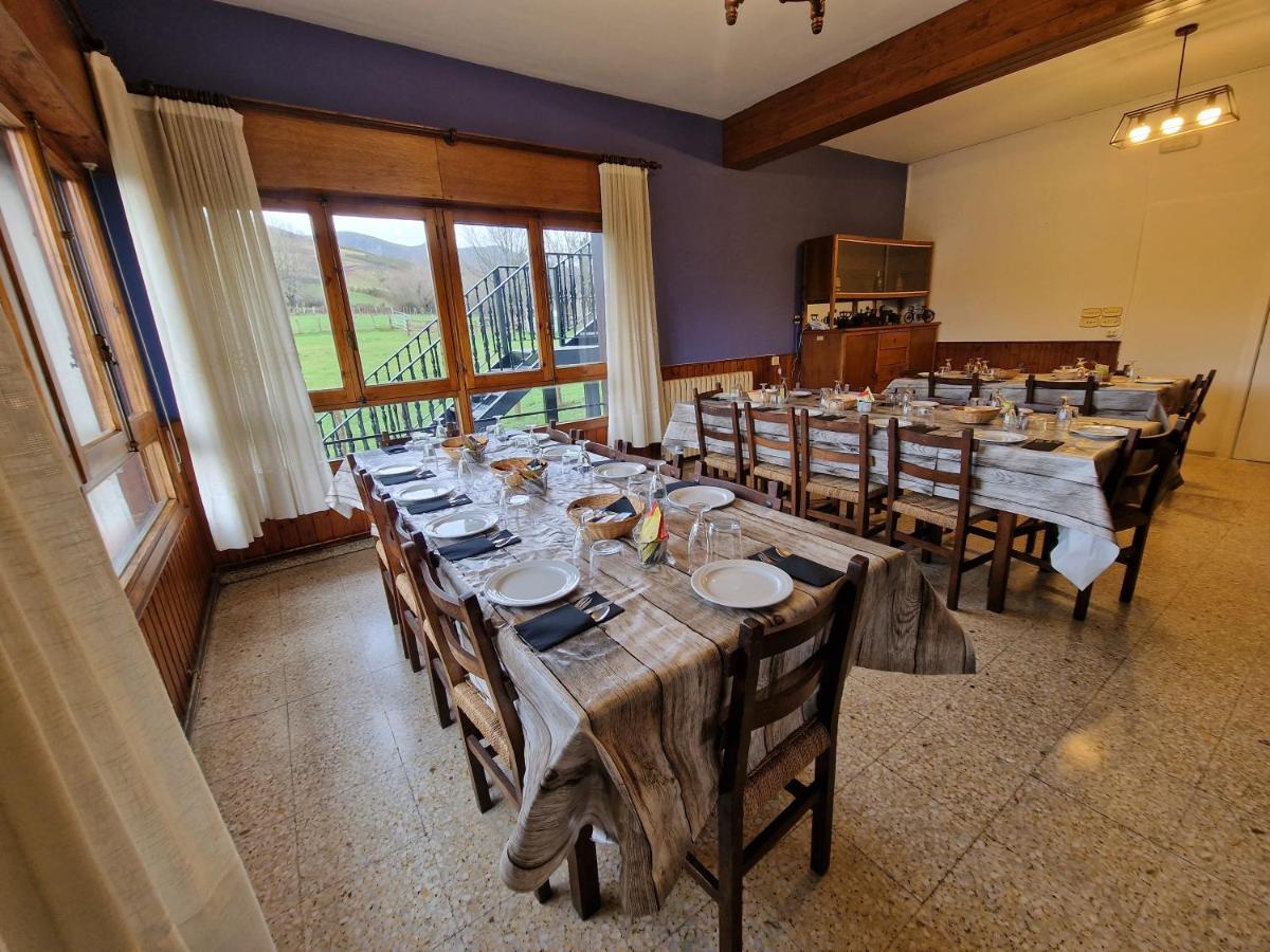 Hostal Lizuniaga Bera  Extérieur photo