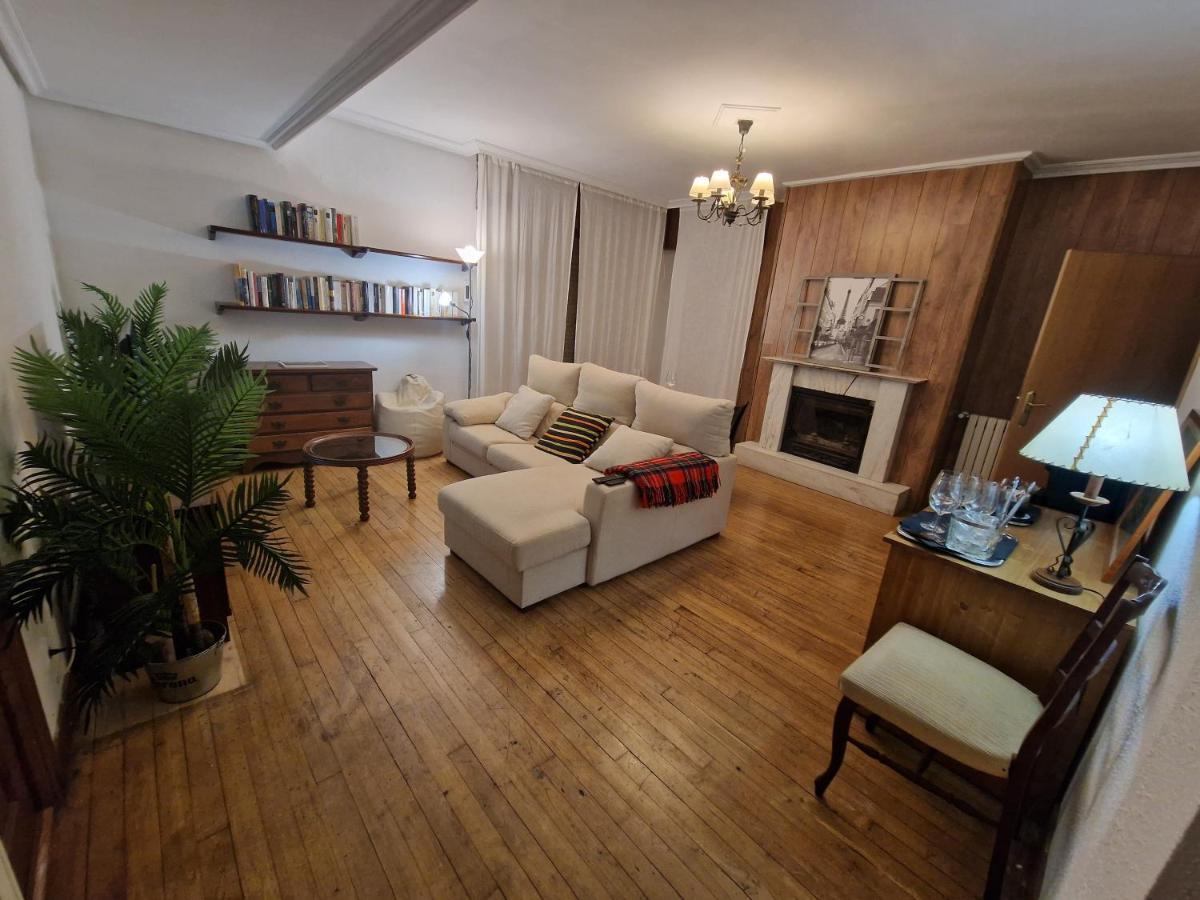 Hostal Lizuniaga Bera  Extérieur photo