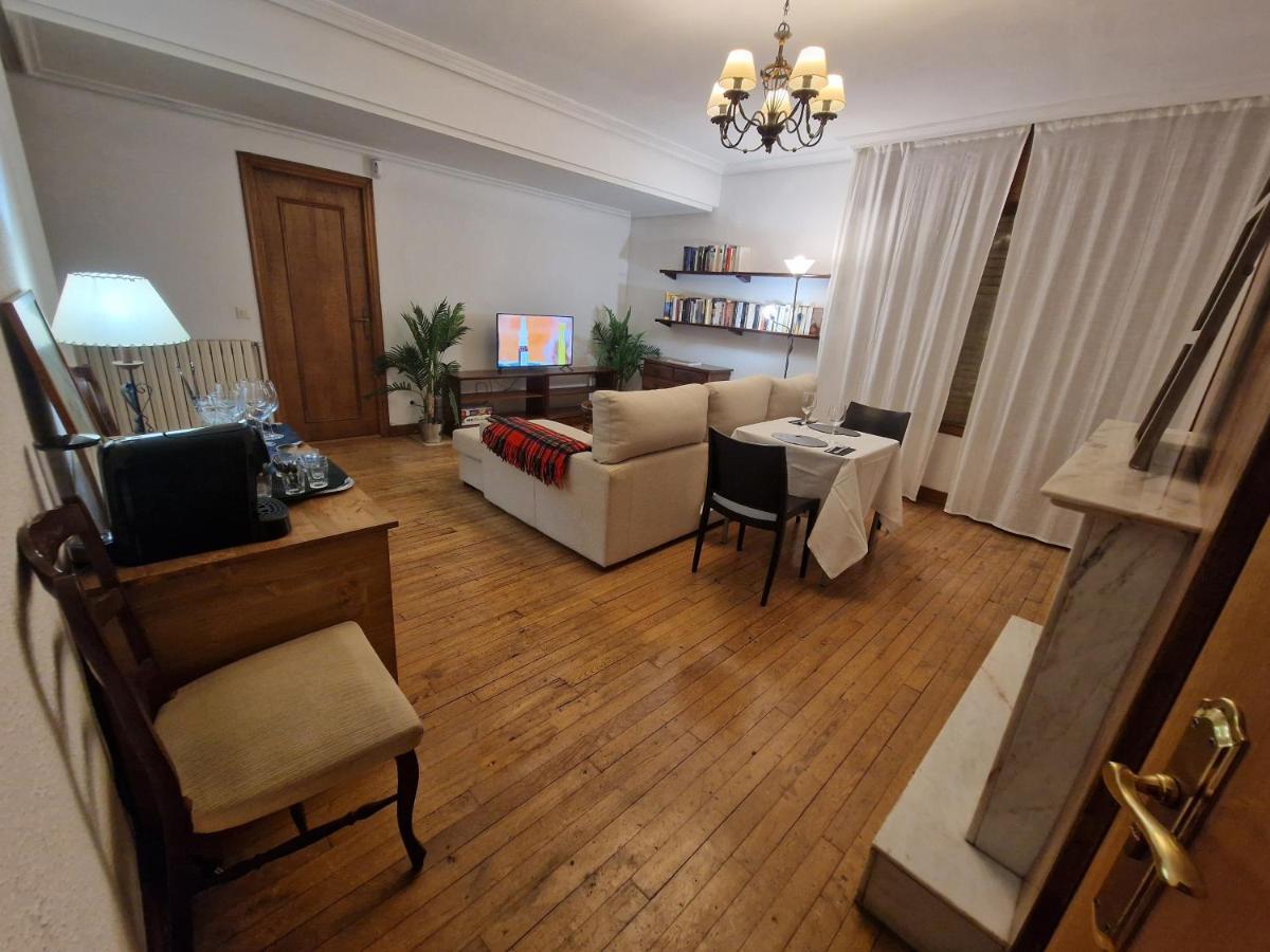 Hostal Lizuniaga Bera  Extérieur photo