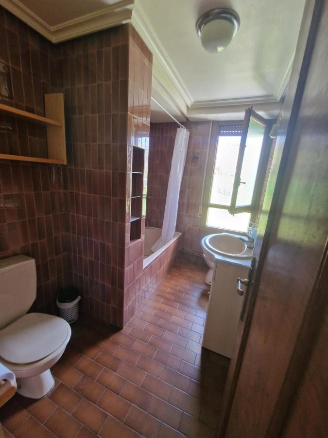 Hostal Lizuniaga Bera  Extérieur photo