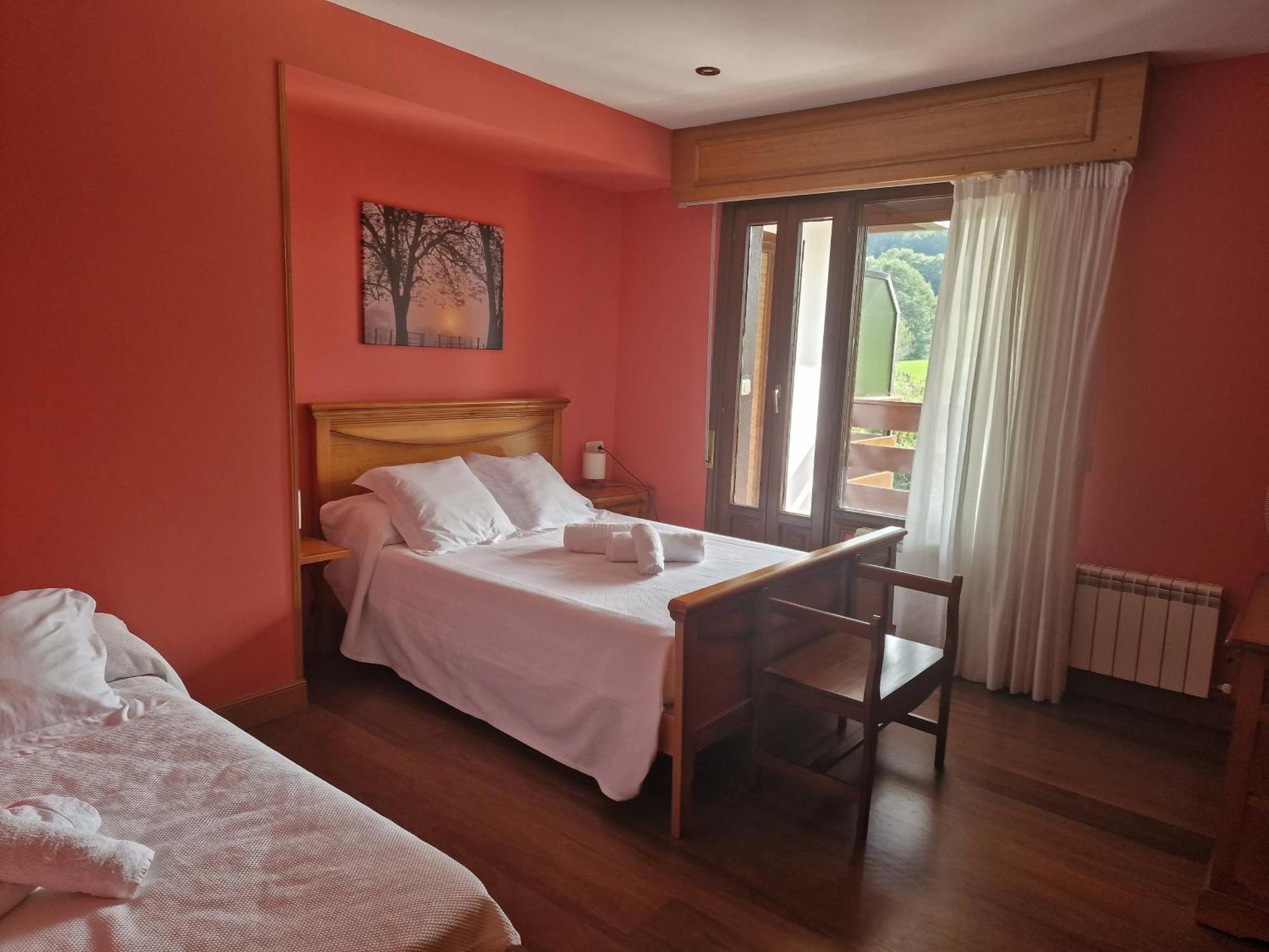 Hostal Lizuniaga Bera  Extérieur photo